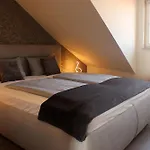 Augustinerhof * 奎德林堡
