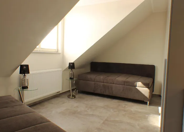 Augustinerhof Apartman *